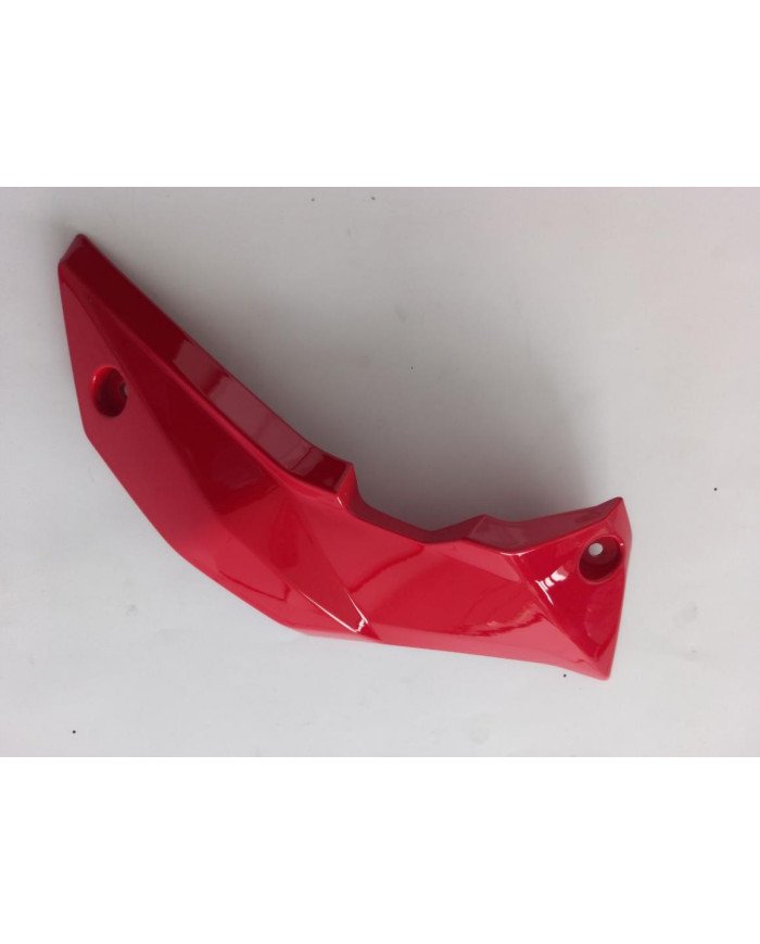 CUBIERTA DE MOTOR DERECHO ROJO